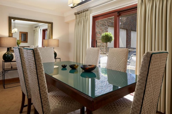 Cheval Knightsbridge image 11