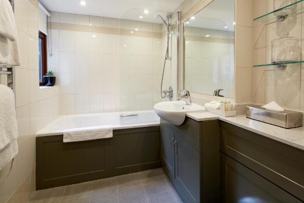 Cheval Knightsbridge image 20